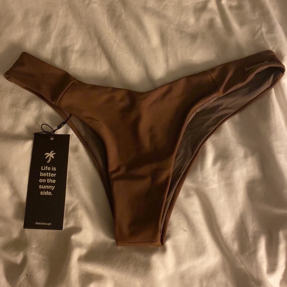 Blackbough Swim set in Cocoa - Picture 3 of 5